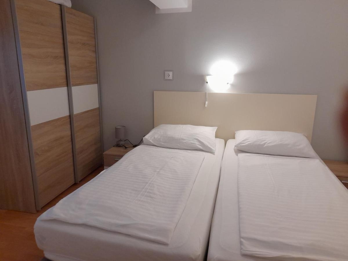 Apartments Dragica Porec Exterior photo